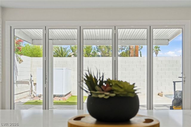 1762 Clearwater Canyon Drive, Henderson, NV 89012