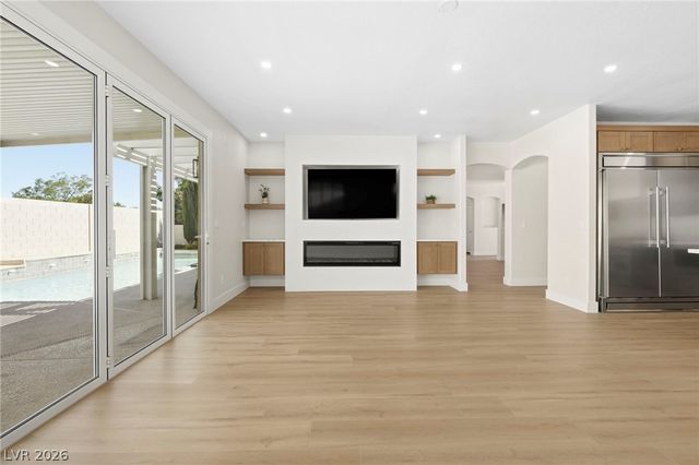 1762 Clearwater Canyon Drive, Henderson, NV 89012