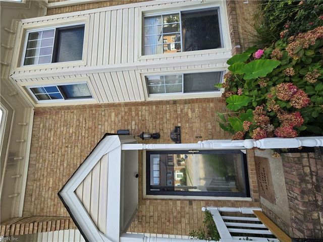 166 Majestic CIR, Virginia Beach, VA 23452