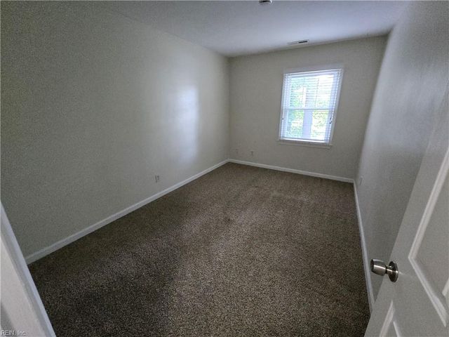 166 Majestic CIR, Virginia Beach, VA 23452