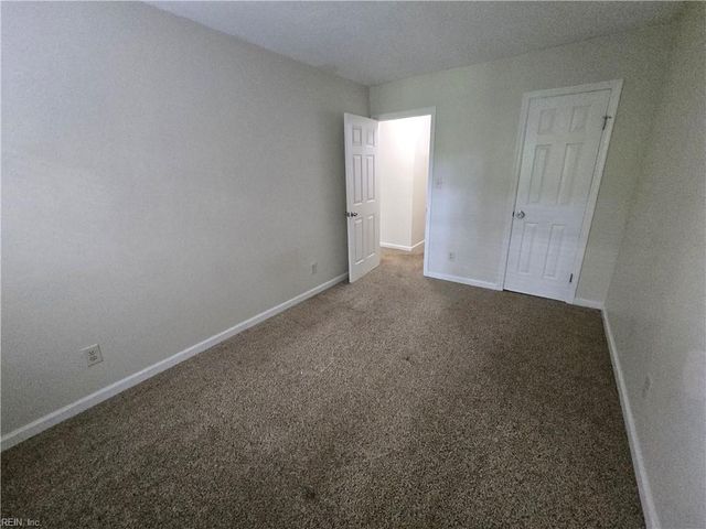 166 Majestic CIR, Virginia Beach, VA 23452