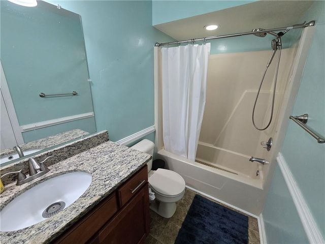 166 Majestic CIR, Virginia Beach, VA 23452