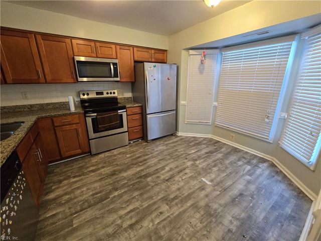 166 Majestic CIR, Virginia Beach, VA 23452