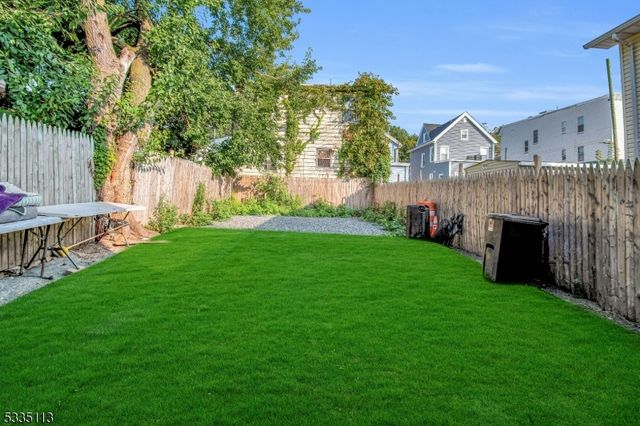 30 Grace St, Irvington Twp., NJ 07111