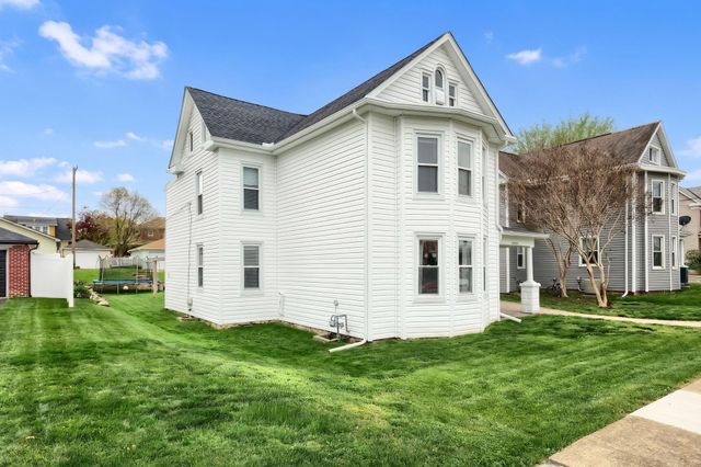 17 N 3RD ST, Mount Wolf, PA 17347
