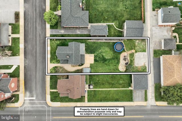 17 N 3RD ST, Mount Wolf, PA 17347