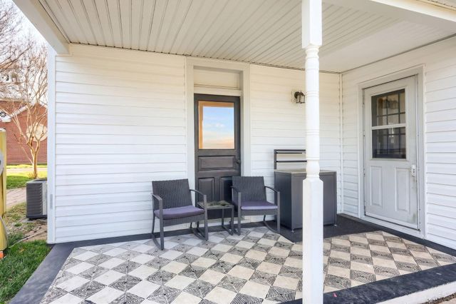 17 N 3RD ST, Mount Wolf, PA 17347