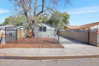 5599 Arboga Rd, Olivehurst, CA 95961