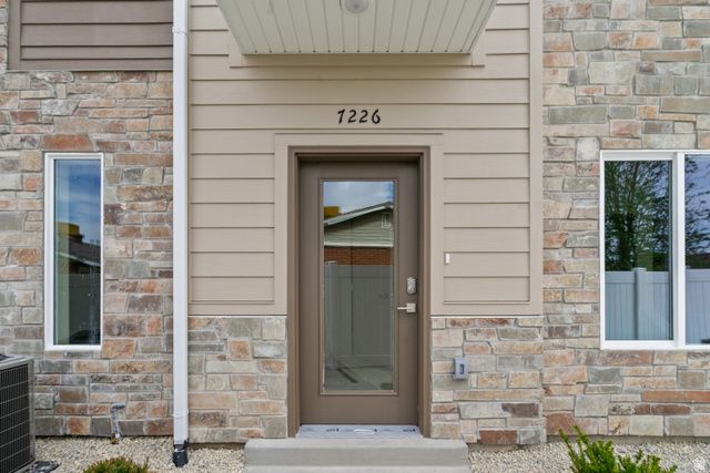 7213 S RAMANEE DR, Midvale, UT 84047