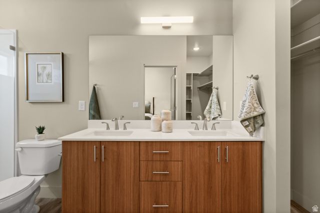 7213 S RAMANEE DR, Midvale, UT 84047
