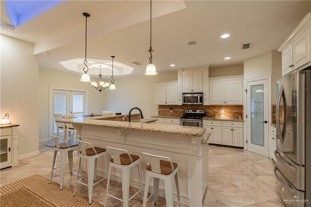 2017 Glendale Drive, Edinburg, TX 78541