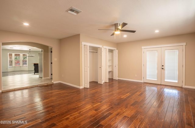 5129 N Valley Drive, Las Cruces, NM 88007