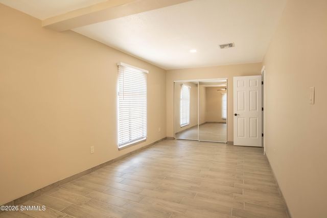 5129 N Valley Drive, Las Cruces, NM 88007