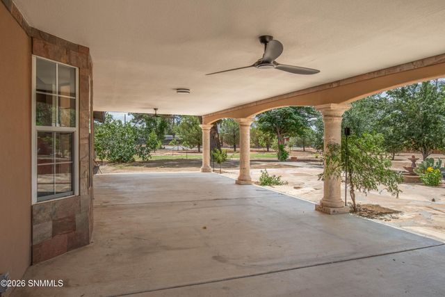 5129 N Valley Drive, Las Cruces, NM 88007