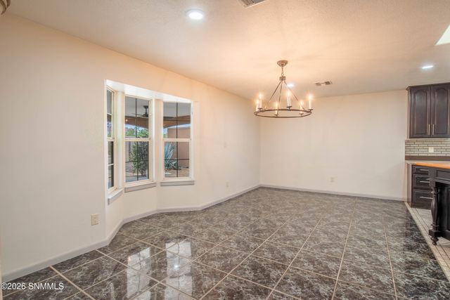 5129 N Valley Drive, Las Cruces, NM 88007