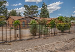 5129 N Valley Drive, Las Cruces, NM 88007