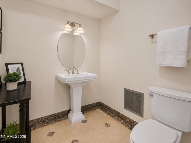 200 W 2nd Street 1406, Reno, NV 89501