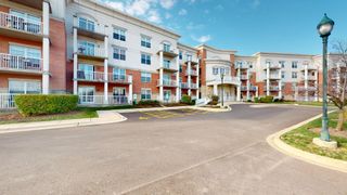 701 W Rand Road 227, Arlington Heights, IL 60004