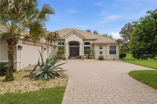 1041 W Beagle Run Loop, Hernando, FL 34442
