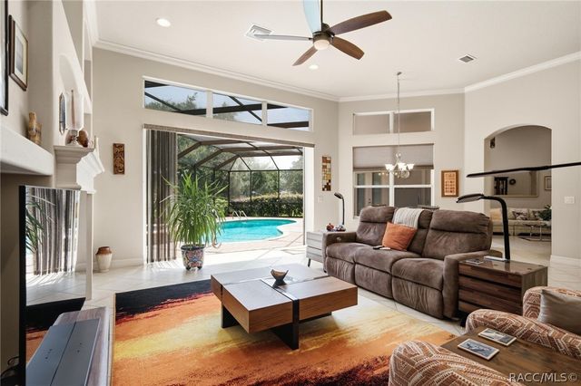 1041 W Beagle Run Loop, Hernando, FL 34442