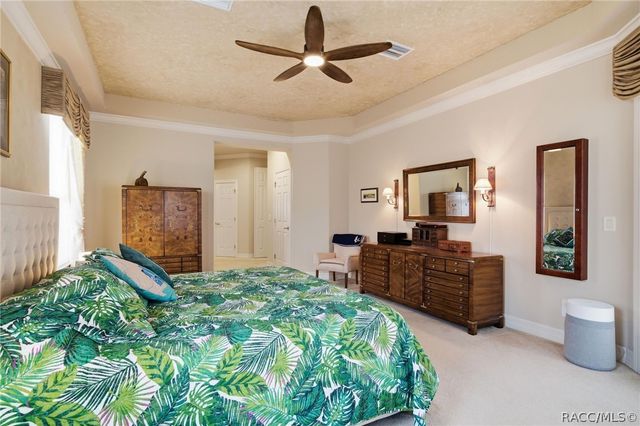 1041 W Beagle Run Loop, Hernando, FL 34442