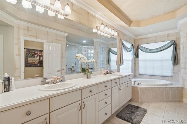 1041 W Beagle Run Loop, Hernando, FL 34442