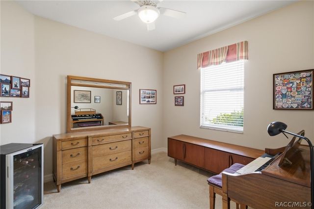 1041 W Beagle Run Loop, Hernando, FL 34442