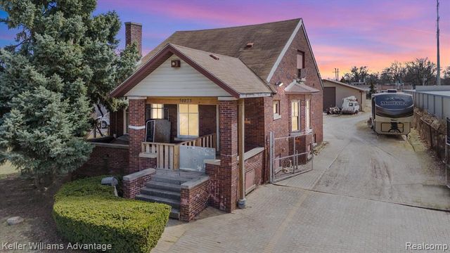 34233 Michigan Avenue, Wayne, MI 48184