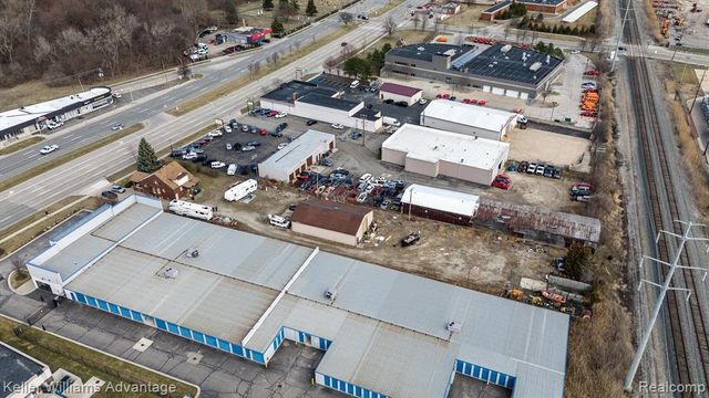 34233 Michigan Avenue, Wayne, MI 48184