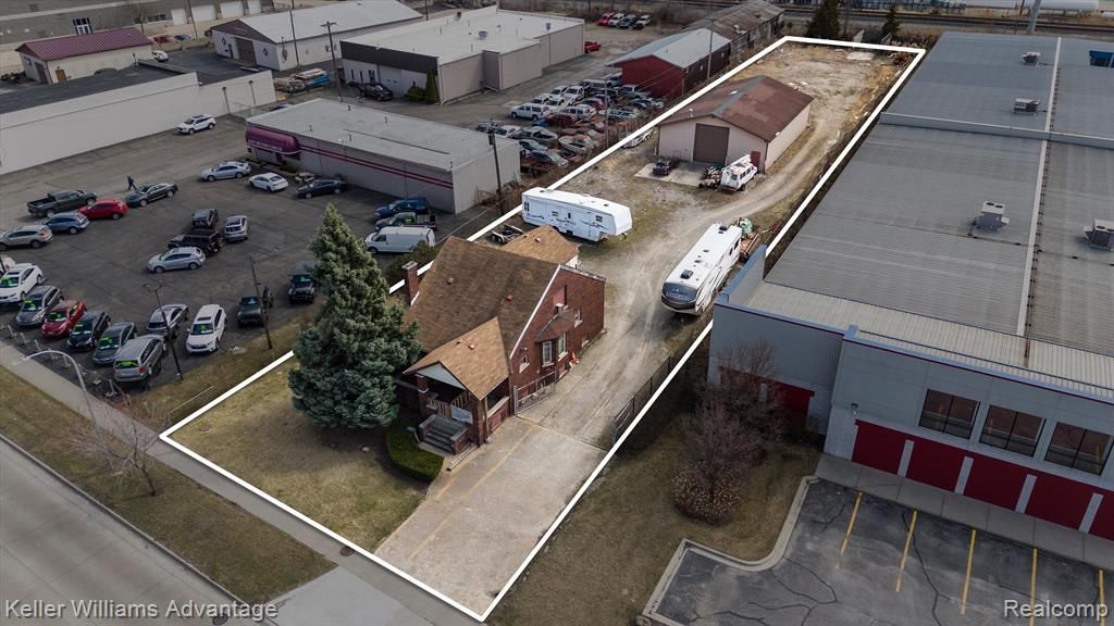 34233 Michigan Avenue, Wayne, MI 48184