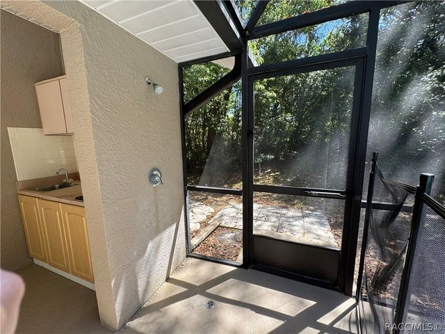 604 W Massachusetts Street, Hernando, FL 34442