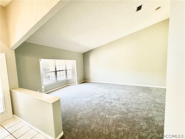 604 W Massachusetts Street, Hernando, FL 34442