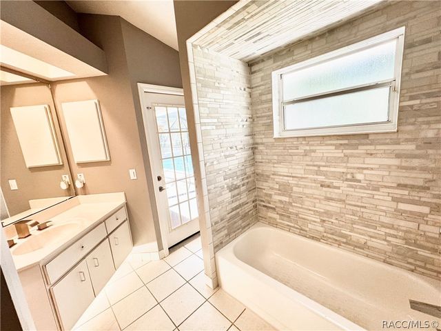 604 W Massachusetts Street, Hernando, FL 34442