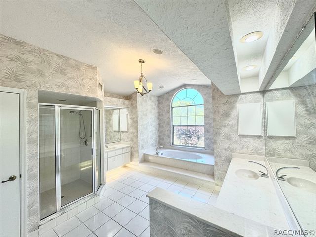 604 W Massachusetts Street, Hernando, FL 34442