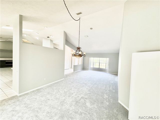 604 W Massachusetts Street, Hernando, FL 34442