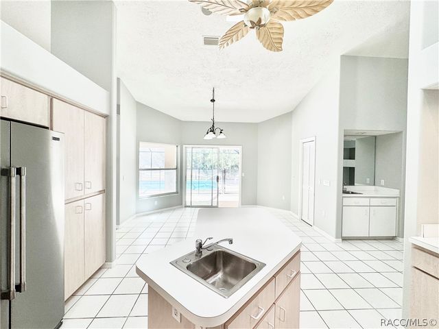 604 W Massachusetts Street, Hernando, FL 34442