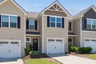 310 Sunnyview Dr, Lebanon, TN 37090