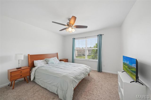 1932 Maryland Oaks Circle, Maryland Heights, MO 63146