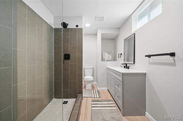 1932 Maryland Oaks Circle, Maryland Heights, MO 63146
