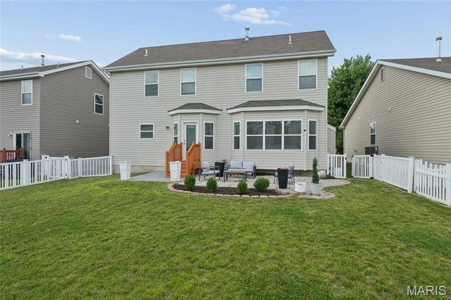 1932 Maryland Oaks Circle, Maryland Heights, MO 63146