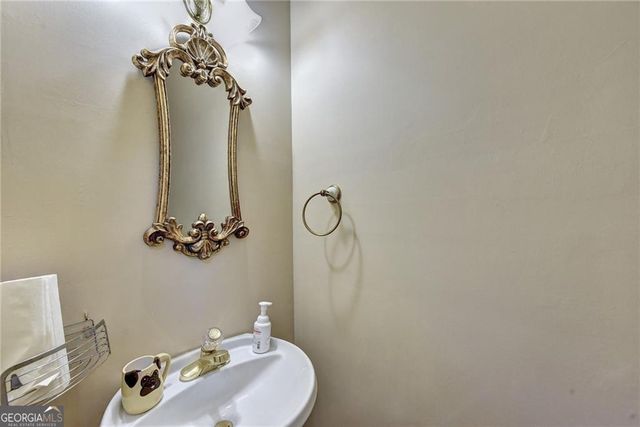 2390 Walnut Grove Way, Suwanee, GA 30024