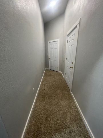320 W 6th Street, Bonham, TX 75418