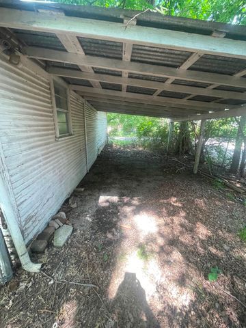 320 W 6th Street, Bonham, TX 75418