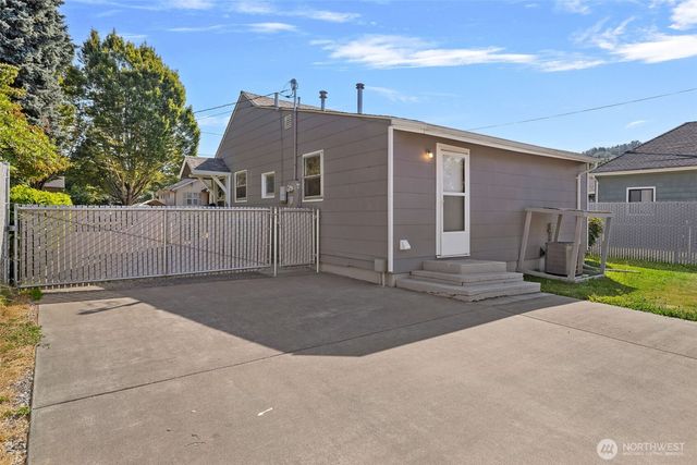 516 S Trenton Street, Seattle, WA 98108