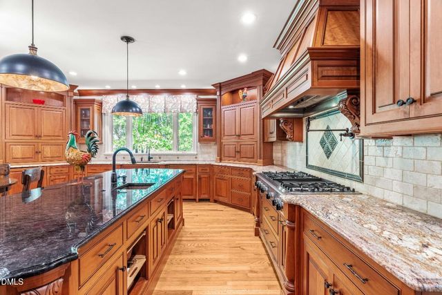 128 Wheatsbury Drive, Cary, NC 27513