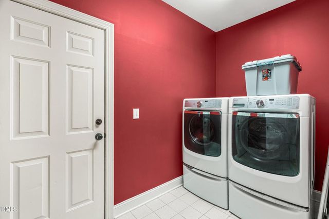 128 Wheatsbury Drive, Cary, NC 27513