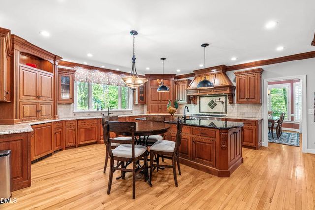 128 Wheatsbury Drive, Cary, NC 27513