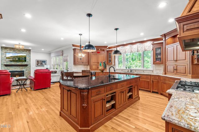 128 Wheatsbury Drive, Cary, NC 27513
