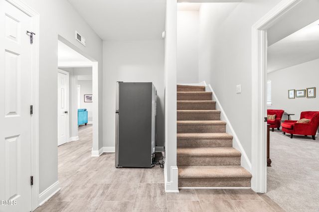128 Wheatsbury Drive, Cary, NC 27513