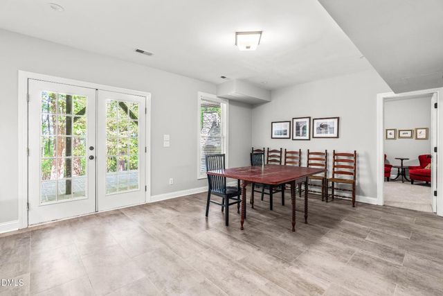 128 Wheatsbury Drive, Cary, NC 27513